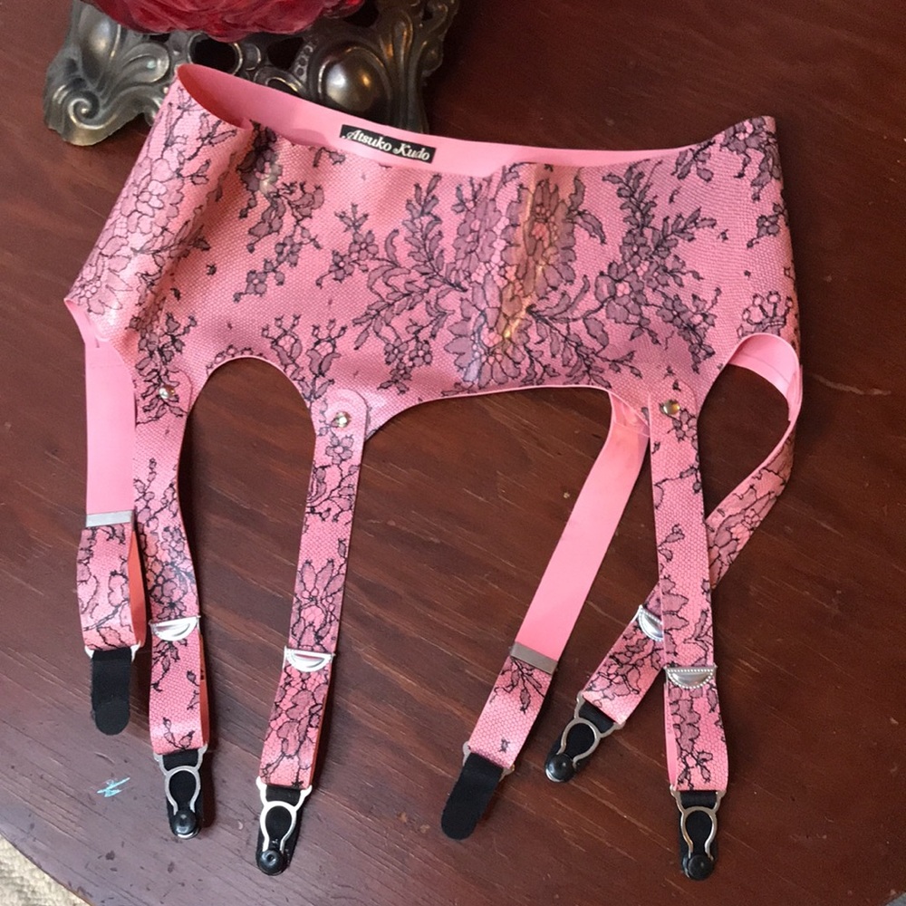 Atsuko kudo latex - Picture 3 of 4